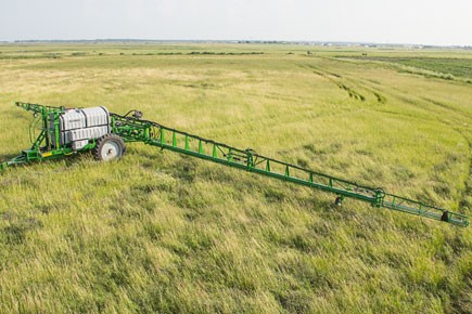 xlt-supersprayer-field-spraying-equipment.jpg