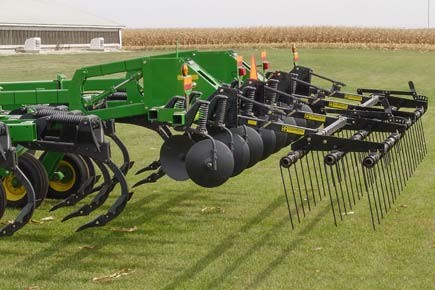 mounted-harrows-Summers-Harrows-On-John-Deere-2700.jpg